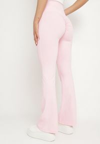 Born2be - Różowe Legginsy Typu Dzwony z Wysokim Stanem Orralise. Okazja: na co dzień. Stan: podwyższony. Kolor: różowy. Materiał: tkanina. Styl: klasyczny, casual #6