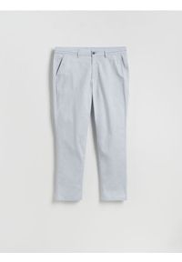 Reserved - Gładkie spodnie chino slim - niebieski. Kolor: niebieski. Materiał: bawełna, tkanina. Wzór: gładki