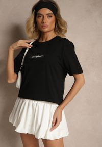 Renee - Czarna Bawełniana Koszulka T-shirt z Małym Napisem Lanivelle. Okazja: na co dzień. Kolor: czarny. Materiał: bawełna. Wzór: napisy. Styl: klasyczny, elegancki, casual #4