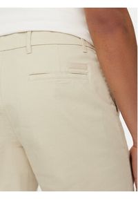 Calvin Klein Szorty materiałowe Modern Twill K10K114063 Beżowy Slim Fit. Kolor: beżowy. Materiał: bawełna