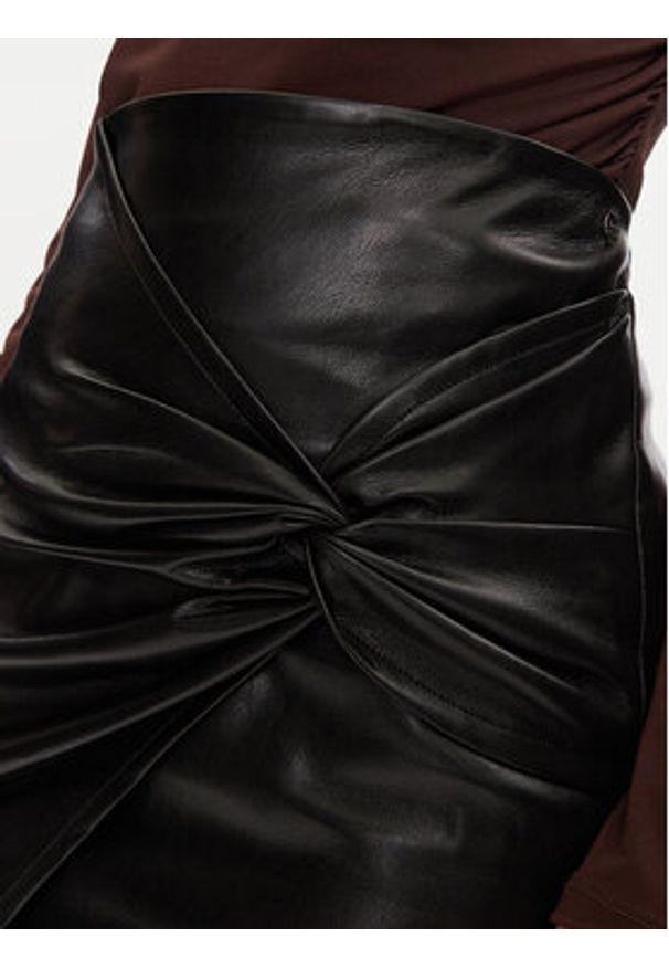 Guess Spódnica z imitacji skóry Laure W4BD61 WGIK0 Czarny Slim Fit. Kolor: czarny. Materiał: syntetyk