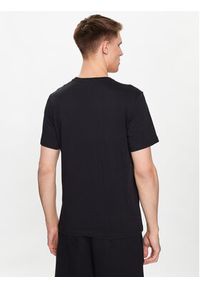 Champion T-Shirt 218512 Czarny Regular Fit. Kolor: czarny. Materiał: bawełna