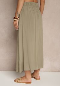 Renee - Zielona Rozkloszowana Spódnica z Wiskozy z Kieszeniami Galmira. Okazja: na co dzień. Kolor: zielony. Materiał: wiskoza. Styl: klasyczny, casual, elegancki