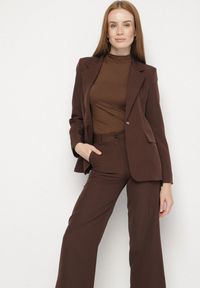 Born2be - Brązowy Komplet Garniturowy z Wiskozą Marynarka na Guzik i Szerokie Spodnie Tevora. Kolor: brązowy. Materiał: wiskoza. Wzór: aplikacja #7
