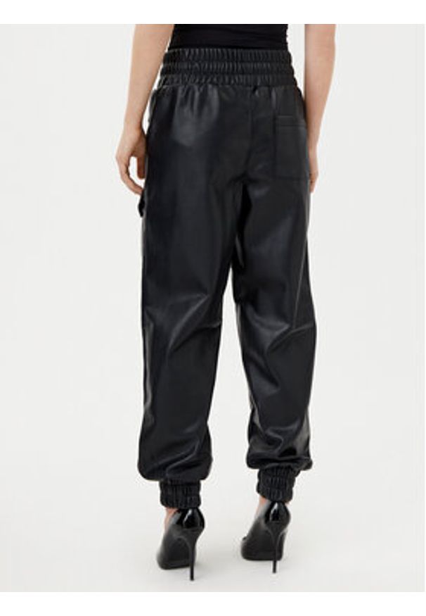 Karl Lagerfeld Jeans Spodnie z imitacji skóry A1W10059 Czarny Regular Fit. Kolor: czarny. Materiał: syntetyk