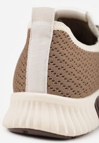 Born2be - Jasnobrązowe Sneakersy z Podwójnym Sznurowaniem Dorielle. Nosek buta: okrągły. Kolor: brązowy. Materiał: materiał. Obcas: na obcasie. Wysokość obcasa: niski #3