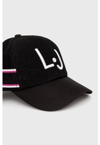 Liu Jo czapka kolor czarny z aplikacją. Kolor: czarny. Wzór: aplikacja