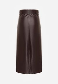 Born2be - Bordowa Spódnica Ołówkowa z Imitacji Skóry z Paskiem z Dużą Klamrą Rewedia. Okazja: na spotkanie biznesowe, do pracy, na co dzień. Kolor: czerwony. Materiał: skóra. Styl: casual, klasyczny, biznesowy #5