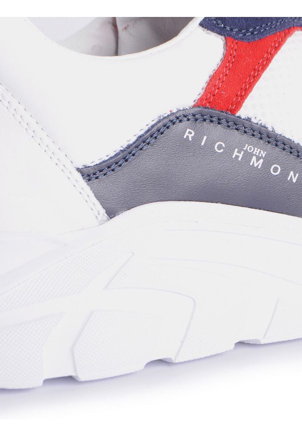 John Richmond Sneakersy "Sport" | 7001 B / Sport | Mężczyzna | Biały, Czerwony. Kolor: czerwony, biały, wielokolorowy. Materiał: skóra, materiał, syntetyk. Wzór: kolorowy