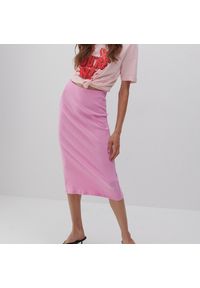 Reserved - Spódnica z prążkowanej dzianiny - Różowy. Kolor: różowy. Materiał: dzianina, prążkowany #1