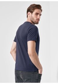 Ochnik - Granatowy T-shirt męski z logo. Kolor: niebieski. Materiał: bawełna. Długość: krótkie. Wzór: nadruk
