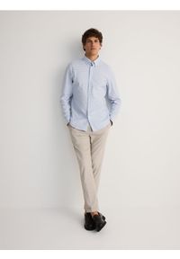 Reserved - Koszula slim fit w kratę - jasnoniebieski. Kolor: niebieski. Materiał: bawełna, tkanina