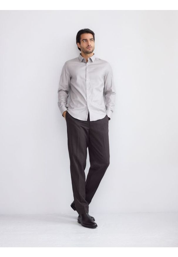 Reserved - Bawełniana koszula slim fit - jasnoszary. Kolor: szary. Materiał: bawełna
