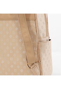 Wittchen - Damski plecak miejski w eleganckim wydaniu kremowy. Kolor: kremowy. Materiał: poliester. Wzór: aplikacja. Styl: elegancki