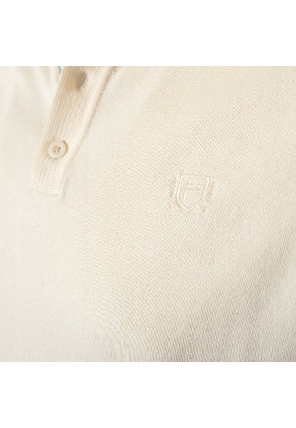 Dzianinowa Koszulka Polo - Pako Jeans - Ecru. Okazja: na co dzień. Typ kołnierza: polo. Kolor: brązowy, beżowy, wielokolorowy. Materiał: bawełna. Wzór: ze splotem. Styl: casual