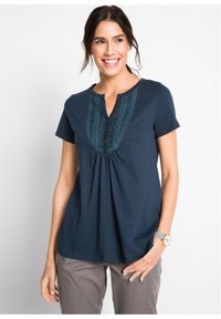 bonprix - T-shirt z przędzy mieszankowej z krótkimi rękawami. Typ kołnierza: typu henley. Kolor: niebieski. Materiał: bawełna, koronka. Długość rękawa: krótki rękaw. Długość: krótkie. Wzór: koronka #1