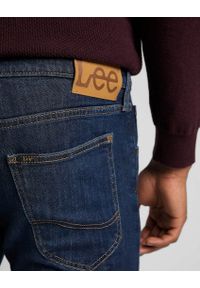 Lee - LEE LUKE MĘSKIE SPODNIE JEANSOWE DEEP WATER L719PXEE 112322381