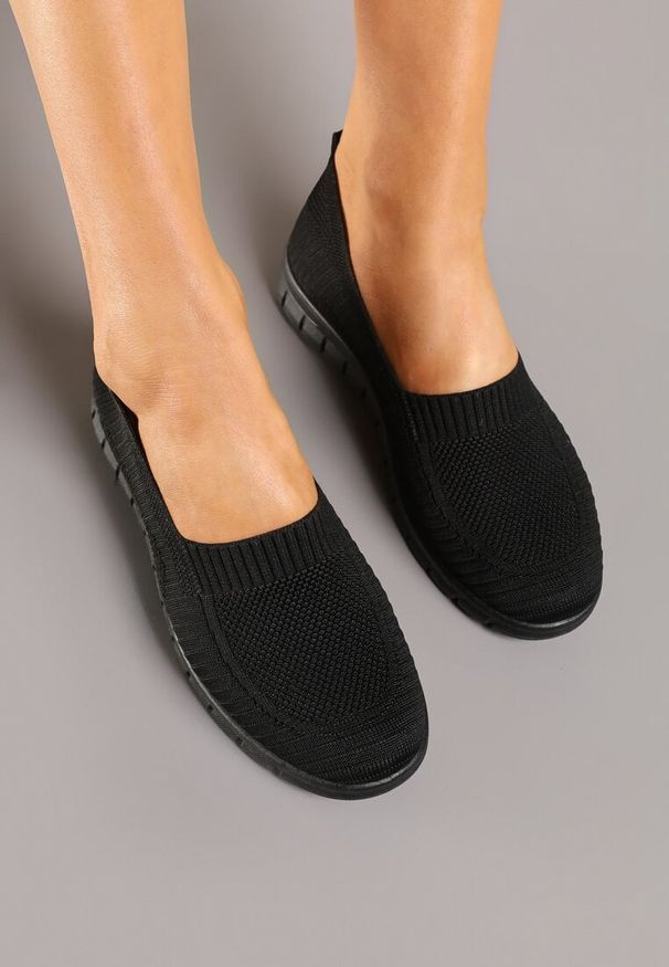 Born2be - Czarne Tenisówki z Elastyczną Cholewką i Tłoczeniem Zenfitra. Okazja: na co dzień. Kolor: czarny. Materiał: jeans. Szerokość cholewki: normalna. Styl: klasyczny, casual