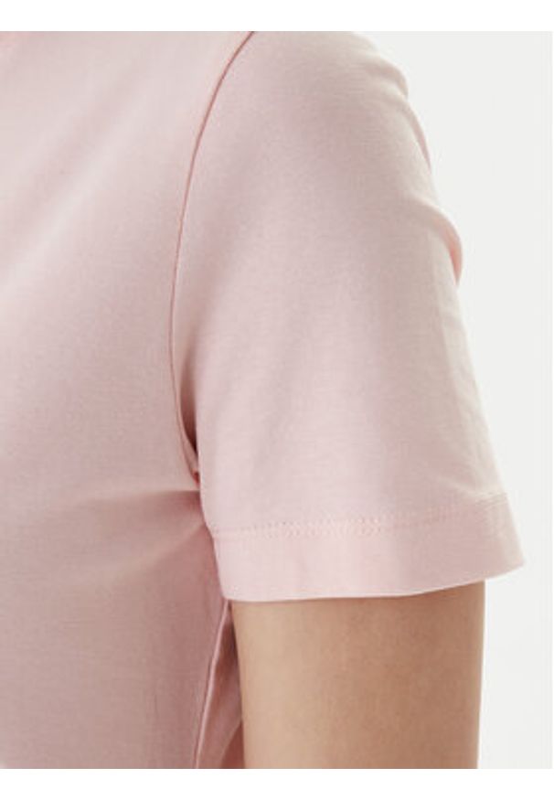 Guess T-Shirt V6RI15 J1314 Różowy Regular Fit. Kolor: różowy. Materiał: bawełna