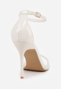 Born2be - Białe Eleganckie Sandały Lakierowane na Szpilce ze Sprzączką i Noskiem w Szpic Liviana. Okazja: na co dzień. Zapięcie: sprzączka. Kolor: biały. Materiał: lakier. Obcas: na szpilce. Styl: elegancki #7