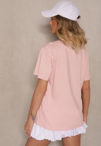 Renee - Różowy T-shirt z Bawełny z Haftowanymi Detalami w Wiśnie Nevianeva. Okazja: do pracy, na co dzień. Kolor: różowy. Materiał: bawełna. Wzór: haft. Styl: elegancki, casual #5