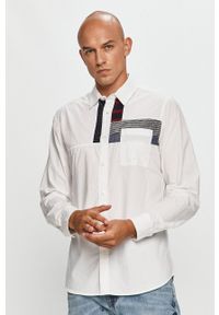 Desigual - Koszula bawełniana. Typ kołnierza: kołnierzyk klasyczny. Kolor: biały. Materiał: bawełna. Styl: klasyczny #1