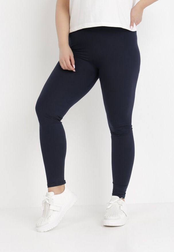 Born2be - Granatowe Legginsy Aerastis. Okazja: na co dzień. Kolor: niebieski. Materiał: dzianina. Długość: długie. Wzór: gładki, jednolity. Styl: casual