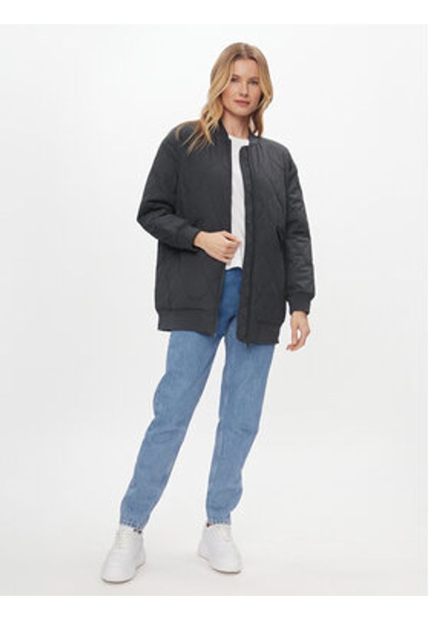 only - ONLY Kurtka przejściowa Tina 15300060 Czarny Regular Fit. Kolor: czarny. Materiał: syntetyk