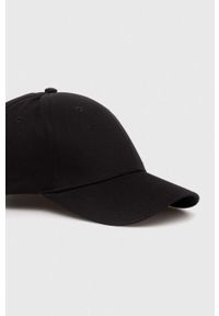 Calvin Klein czapka z daszkiem bawełniana kolor czarny z aplikacją. Kolor: czarny. Materiał: bawełna. Wzór: aplikacja #4