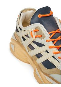 Guess Sneakersy FMJBEL LEA12 Beżowy. Kolor: beżowy. Materiał: skóra