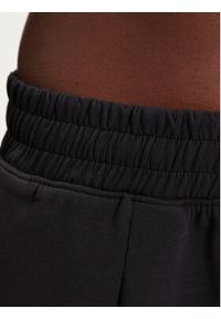 Under Armour Szorty sportowe Unstoppable Flc Pltd Short 1382764-001 Czarny Loose Fit. Kolor: czarny. Materiał: syntetyk #7