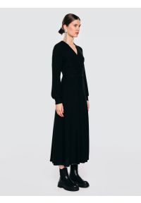 Big-Star - Sukienka damska midi błyszcząca czarna Daniela 906. Kolor: czarny. Materiał: tkanina, materiał. Długość rękawa: długi rękaw. Typ sukienki: dopasowane, rozkloszowane. Długość: midi #4