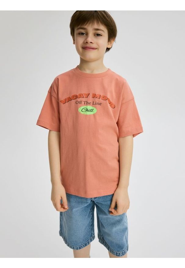 Reserved - T-shirt z nadrukiem - pastelowy róż. Kolor: różowy. Materiał: dzianina, bawełna. Wzór: nadruk