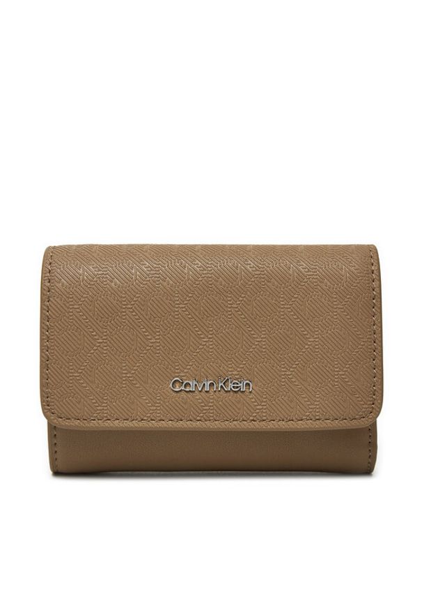 Calvin Klein Mały Portfel Damski Ck Must Small Trifold_Mono K60K612829 Beżowy. Kolor: beżowy. Materiał: skóra