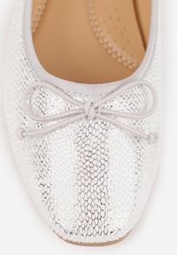 Renee - Srebrne Balerinki Vices z Ozdobną Kokardą i Tłoczeniem Typu Skóra Węża Tultewia. Okazja: na co dzień. Kolor: srebrny. Materiał: skóra. Obcas: na obcasie. Styl: casual, elegancki. Wysokość obcasa: niski #6