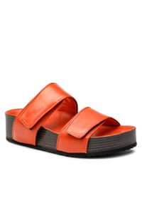 Klapki Gino Rossi 22SS07 Orange. Kolor: pomarańczowy. Materiał: skóra #1