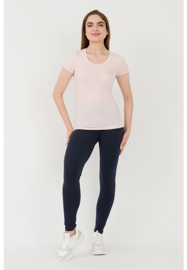 EA7 Emporio Armani - EA7 Różowy t-shirt. Kolor: różowy