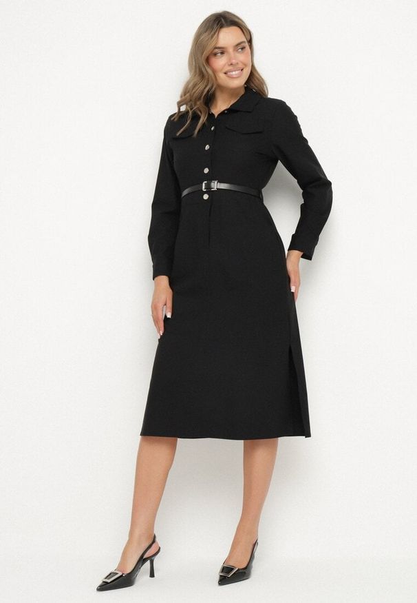 Born2be - Czarna Sukienka o Koszulowym Kroju z Dodatkowym Paskiem i Rozcięciami u Dołu Arinnis. Okazja: na spacer, na co dzień. Kolor: czarny. Długość rękawa: długi rękaw. Typ sukienki: koszulowe. Styl: casual, klasyczny