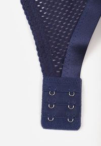 Born2be - Granatowy Gładki Biustonosz z Cienkimi Ramiączkami z Siateczki Anzlea. Kolor: niebieski. Materiał: tkanina. Wzór: gładki #7