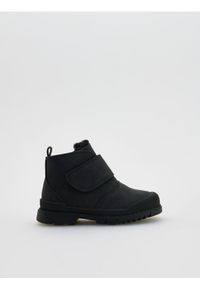 Reserved - Buty na rzepy - czarny. Zapięcie: rzepy. Kolor: czarny. Materiał: materiał