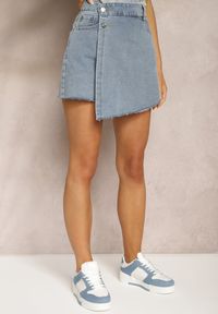 Renee - Ciemnoniebieskie Spódnico-Spodenki Jeansowe z Asymetryczną Zakładką Szorty Moongela. Okazja: na co dzień. Stan: podwyższony. Kolor: niebieski. Materiał: jeans. Styl: casual #5