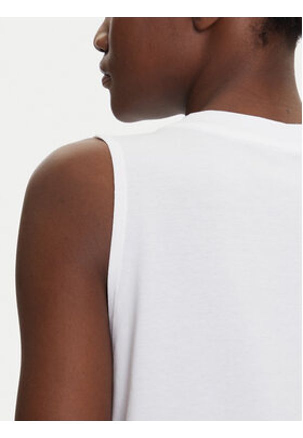 Under Armour Koszulka techniczna Rival Muscle 1383659 Biały Regular Fit. Kolor: biały. Materiał: bawełna