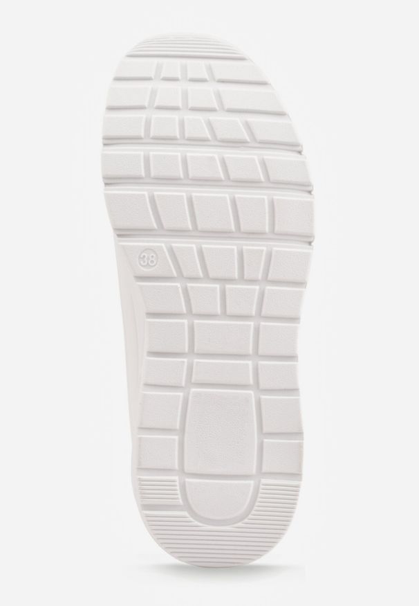Born2be - Białe Sneakersy na Grubej Podeszwie z Tłoczonymi Paskami Justinalin. Okazja: na co dzień. Zapięcie: pasek. Kolor: biały. Wzór: paski. Sport: turystyka piesza