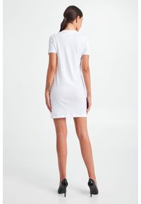 Versace Jeans Couture - SUKIENKA VERSACE JEANS COUTURE. Materiał: guma. Długość rękawa: krótki rękaw. Typ sukienki: dopasowane. Długość: mini #5