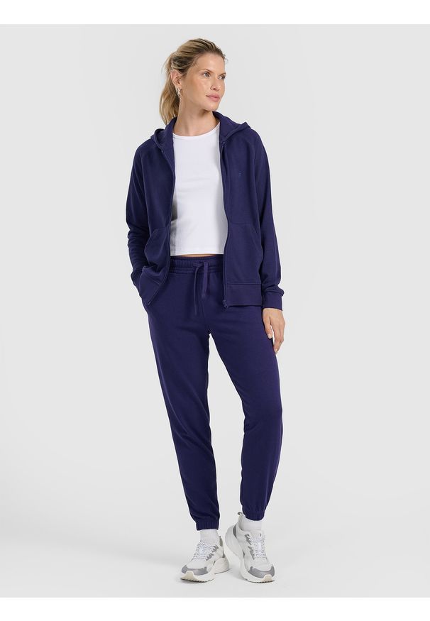 4f - 4F Bluza dresowa rozpinana z kapturem damska - granatowa XXL. Okazja: na co dzień. Typ kołnierza: kaptur. Kolor: niebieski. Materiał: dresówka. Długość rękawa: raglanowy rękaw. Wzór: gładki, ze splotem. Styl: casual, sportowy