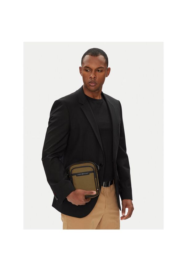 TOMMY HILFIGER - Saszetka Tommy Hilfiger. Kolor: brązowy