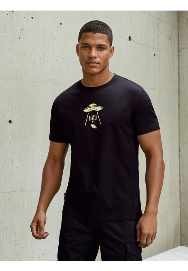 Sinsay - Bawełniana koszulka z nadrukiem - czarny. Kolor: czarny. Materiał: bawełna. Wzór: nadruk