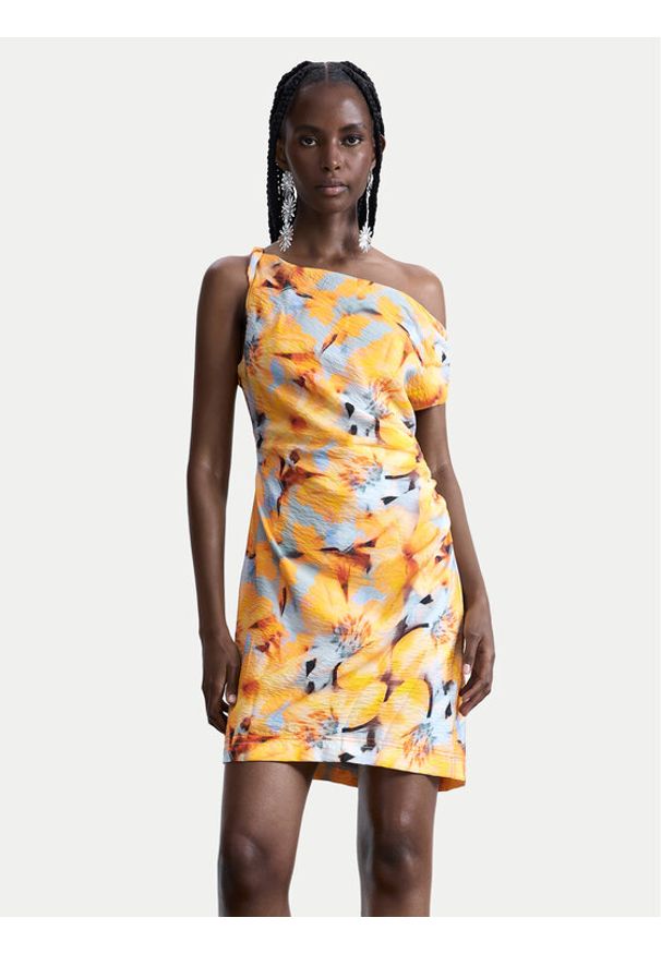 Desigual Sukienka letnia Sol 26SWVW50 Żółty Slim Fit. Kolor: żółty. Materiał: wiskoza. Sezon: lato