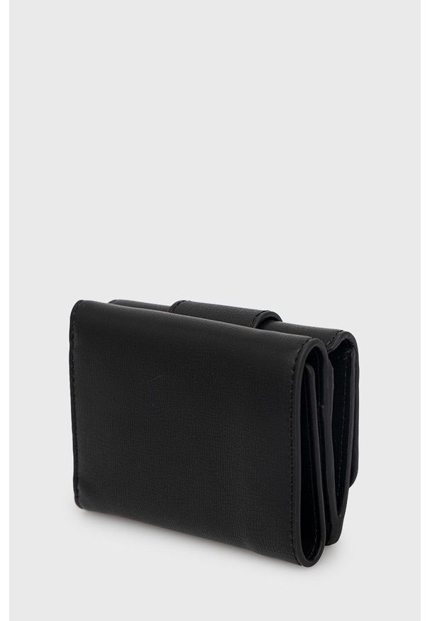 Armani Exchange portfel damski kolor czarny. Kolor: czarny. Materiał: materiał. Wzór: gładki