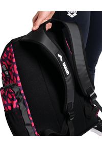 Arena - Plecak sportowy Spiky III Backpack 45 Allover Leopard + worek na basen. Kolor: fioletowy. Materiał: poliester. Styl: sportowy